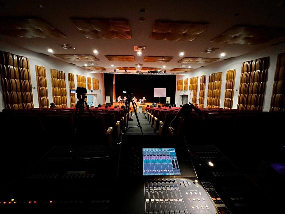 Aluguer Som,Luz,LEDWall-Produção de Eventos Plano Analógico Produções