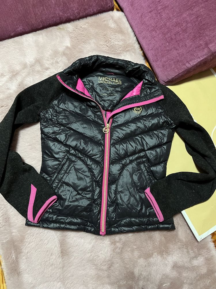 Michael Kors pikowana ocieplana kurtka bluza czarna z kapturem r XS