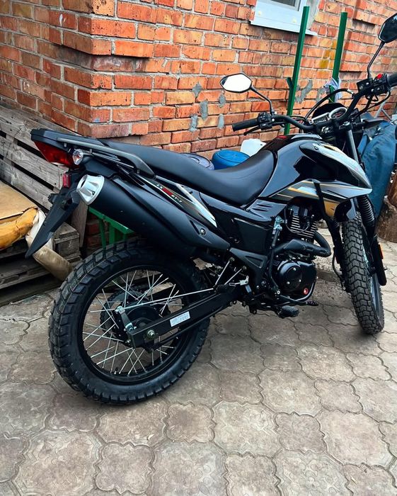 Мотоцикл Лонкин 200 прус