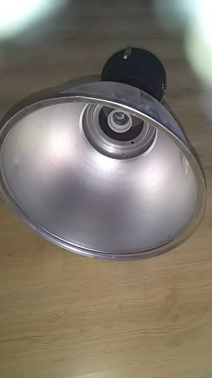 Lampa industrialna, żyrandol, reflektor, jupiter PRL