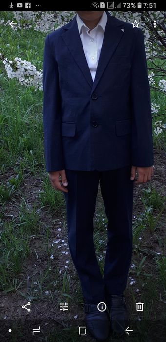 Продам школьную форму размер32