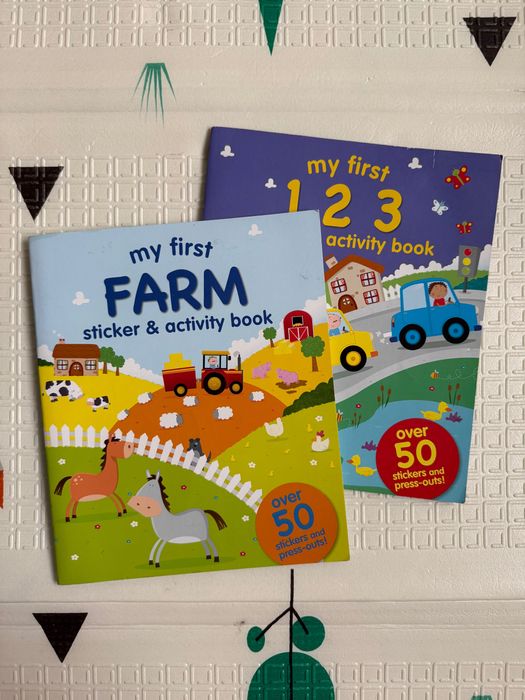 Книжка альбом із стікерами і завданнями на англійській мові комплект