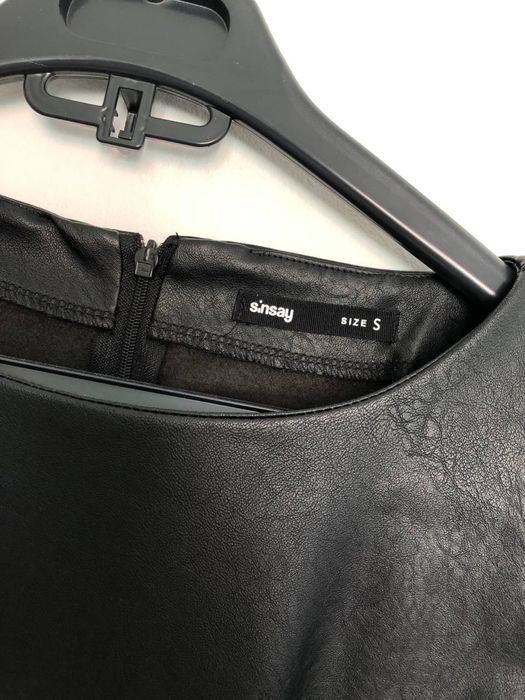 Шкіряна сукня