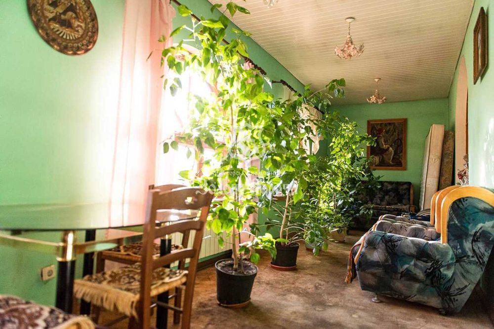 40-ва садова, Славутич, Осокорки,10 хв до метро, будинок 3х поверховий