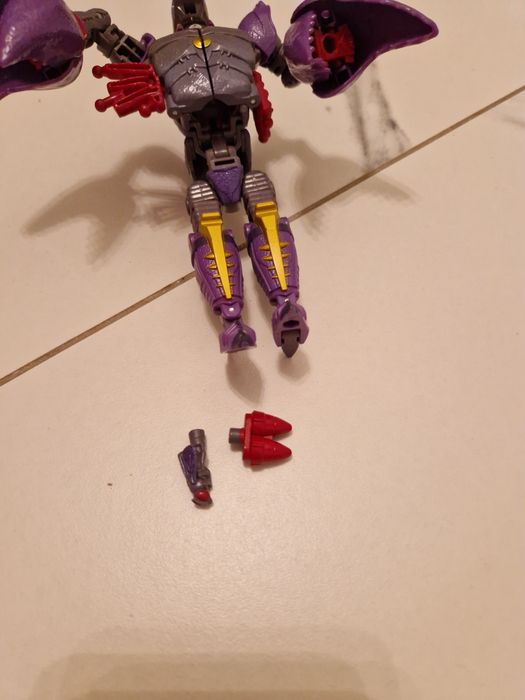 Figurka transformens skorpion