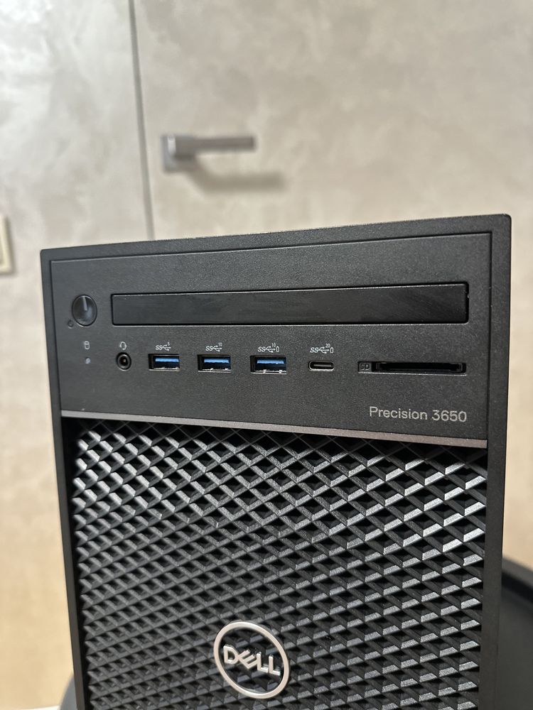 Продам комп'ютер Dell Precision 3650 i7 32GB 2TB HDD 480GB SSD