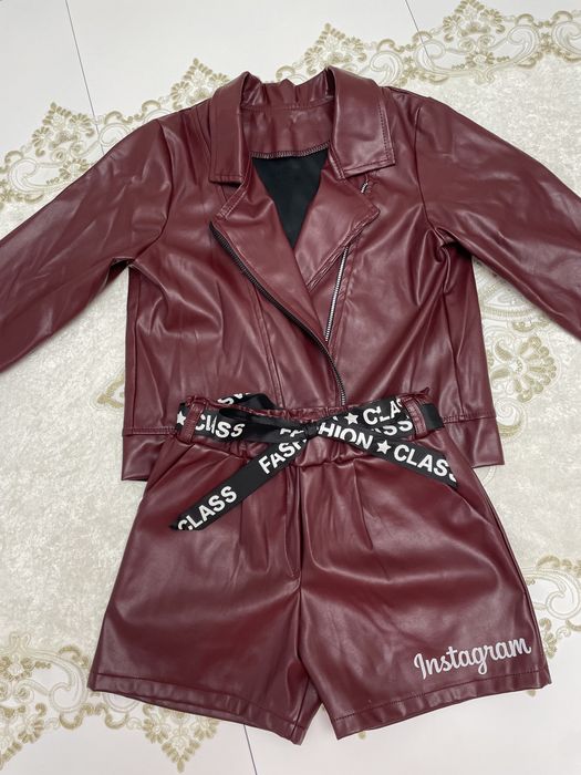 Костюмчик для дівчинки