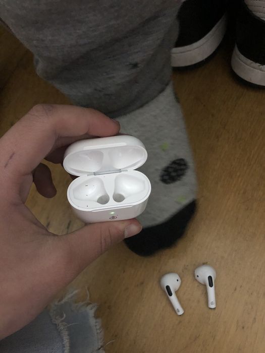 Fones sem fio branco