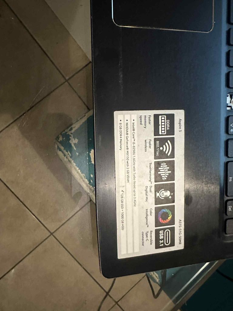 Portátil Acer I5 8th 8gb ram Windows 11