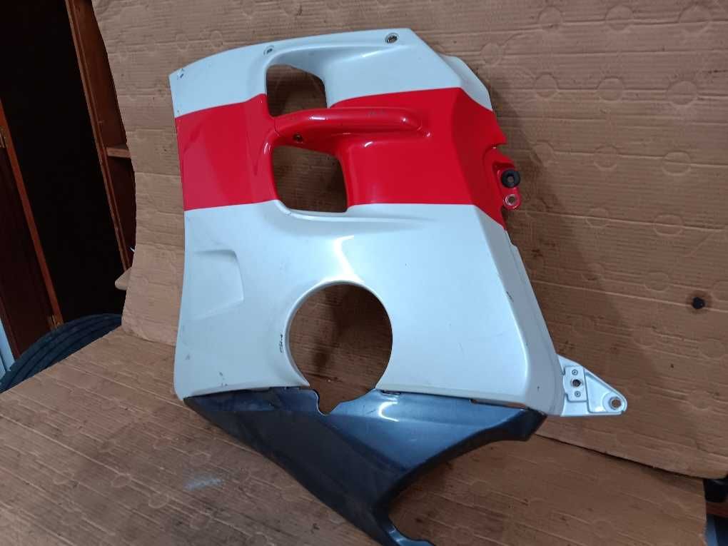 Carenagem lateral esquerda Honda CBR1000F