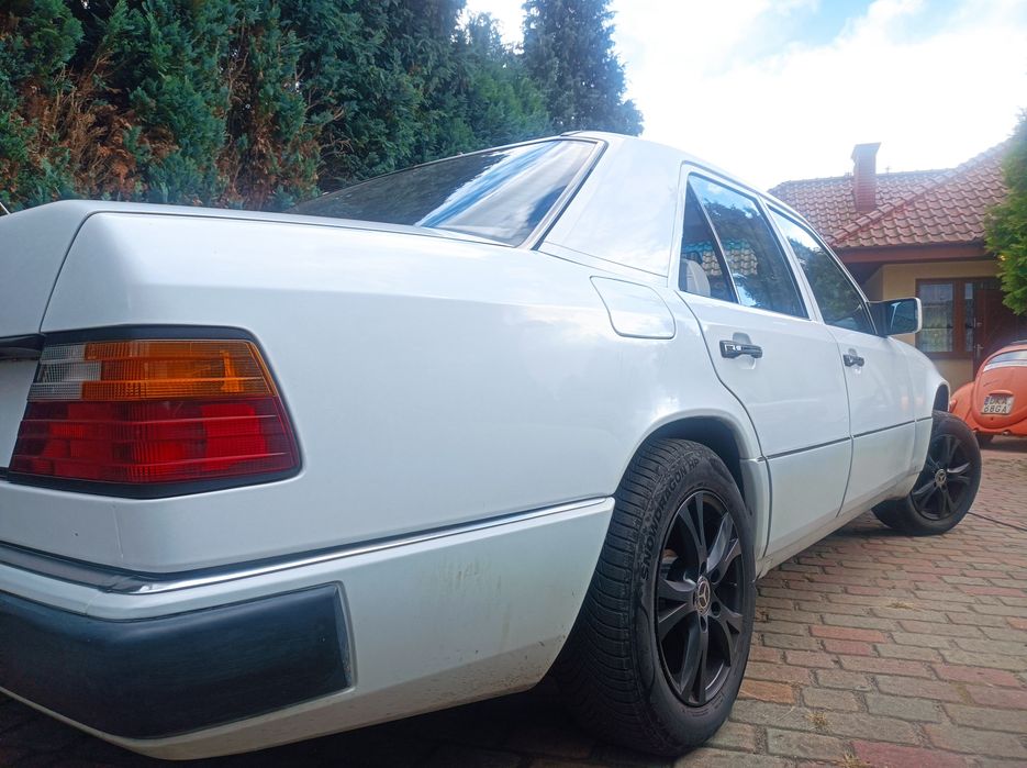 Suuper Mercedes w124 230e zamiana