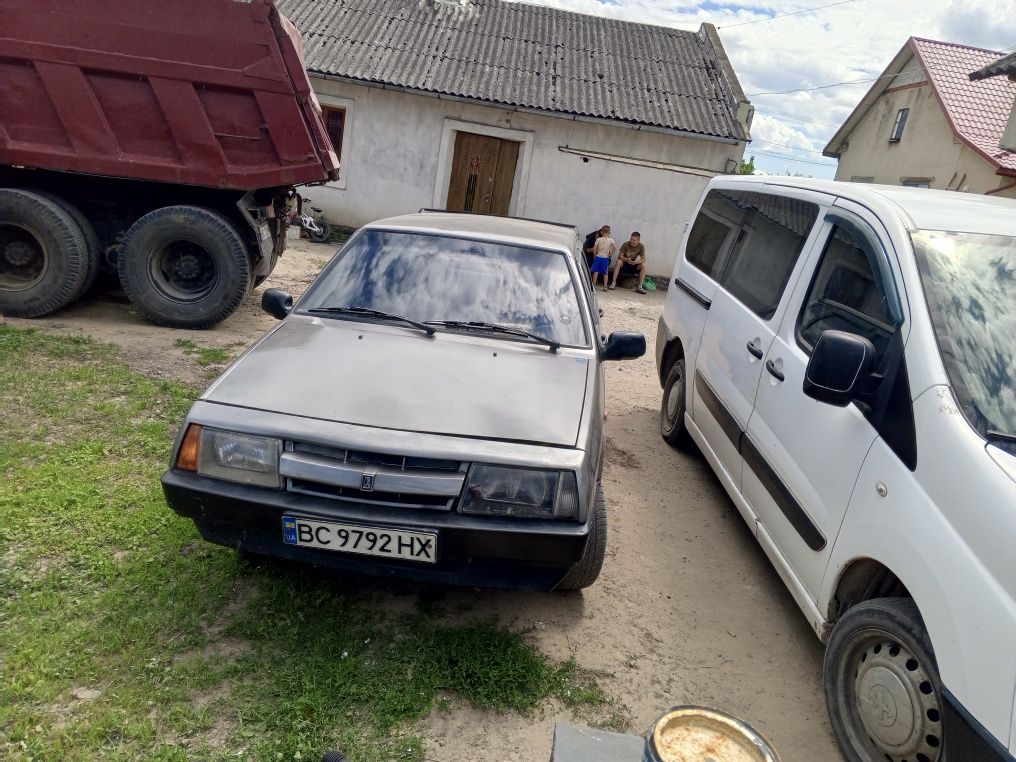 Продам ВАЗ 2109 на повному ходу