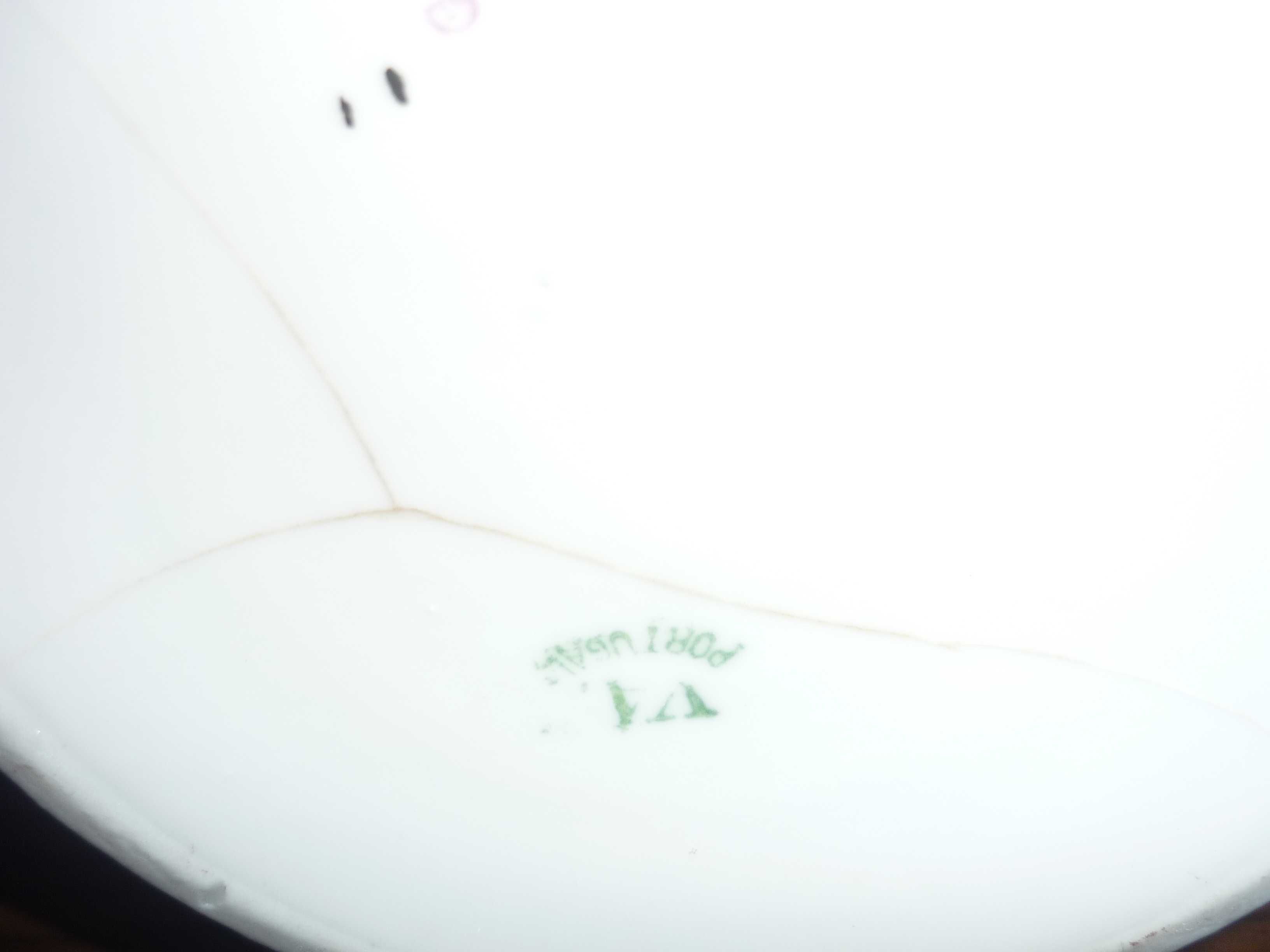 Bule em finíssima porcelana da vista alegre