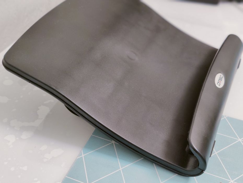 Подставка для ноутбука с вентиляцией и USB хабом DTBG