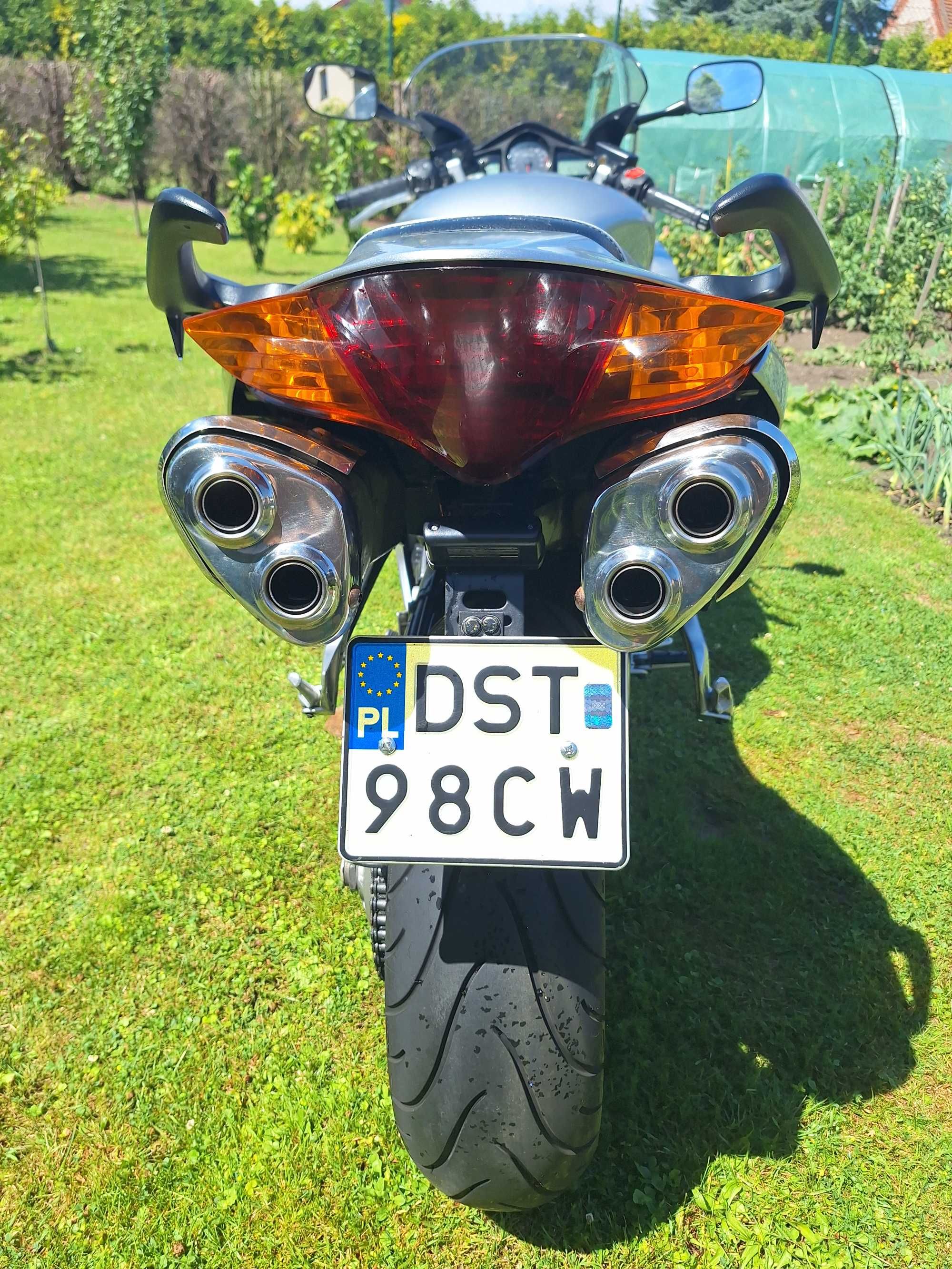 Honda VFR 800 stan idealny