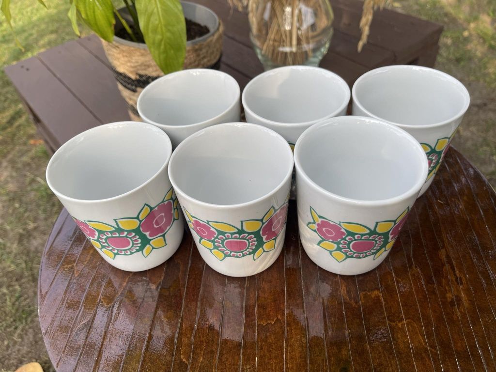 Kubki Kubek Porcelana Chodzież Lubiana PRL