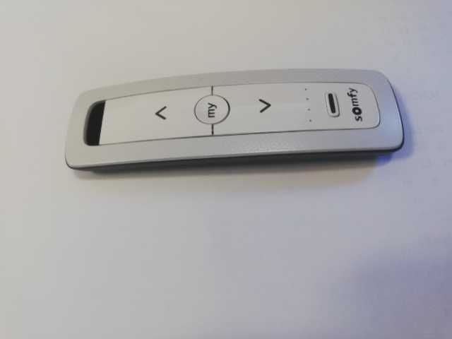 Pilot Somfy Situo 5 io Actic II do rolet markizy pergoli
