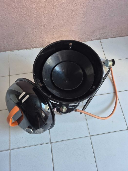 Barbecue a gaz preto