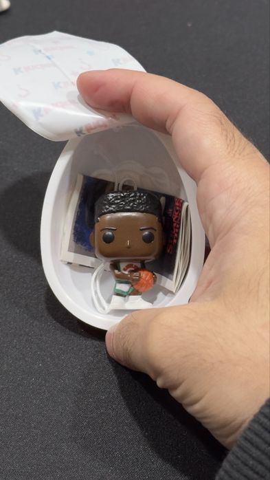 Figuras stranger things - kinder joy