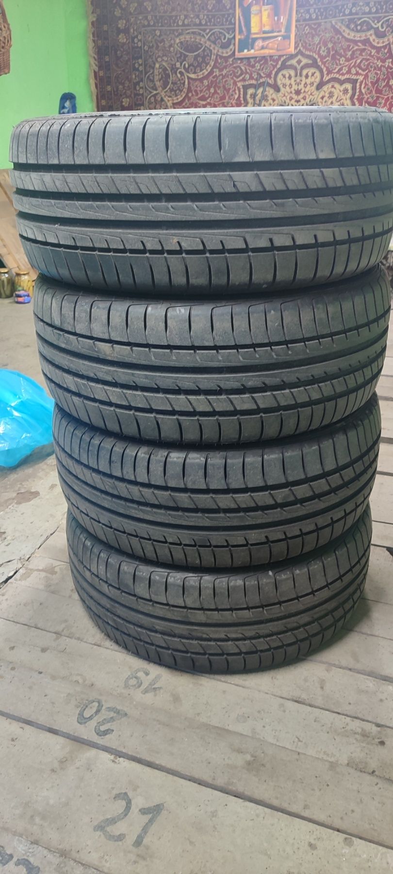 Продам шини літні