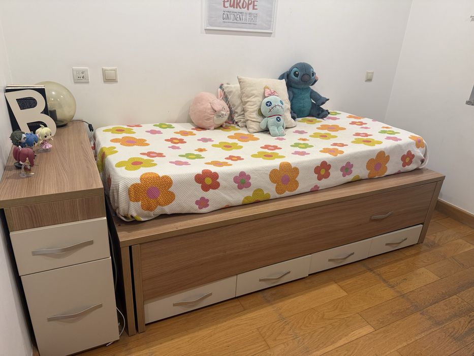 Cama de solteiro dupla