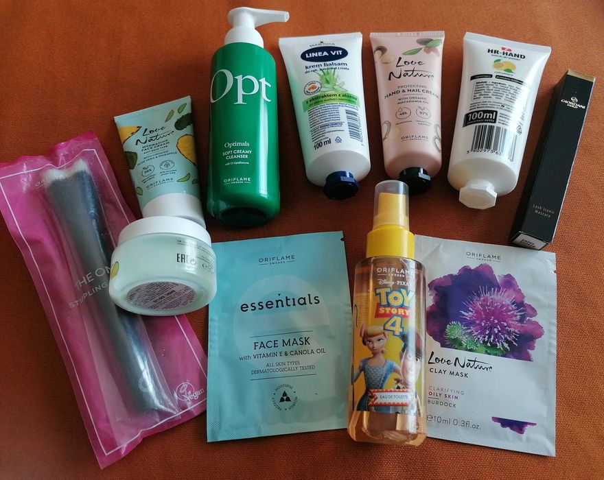 Kosmetyki Oriflame krem,pędzel, maseczka, woda toaletowa.
