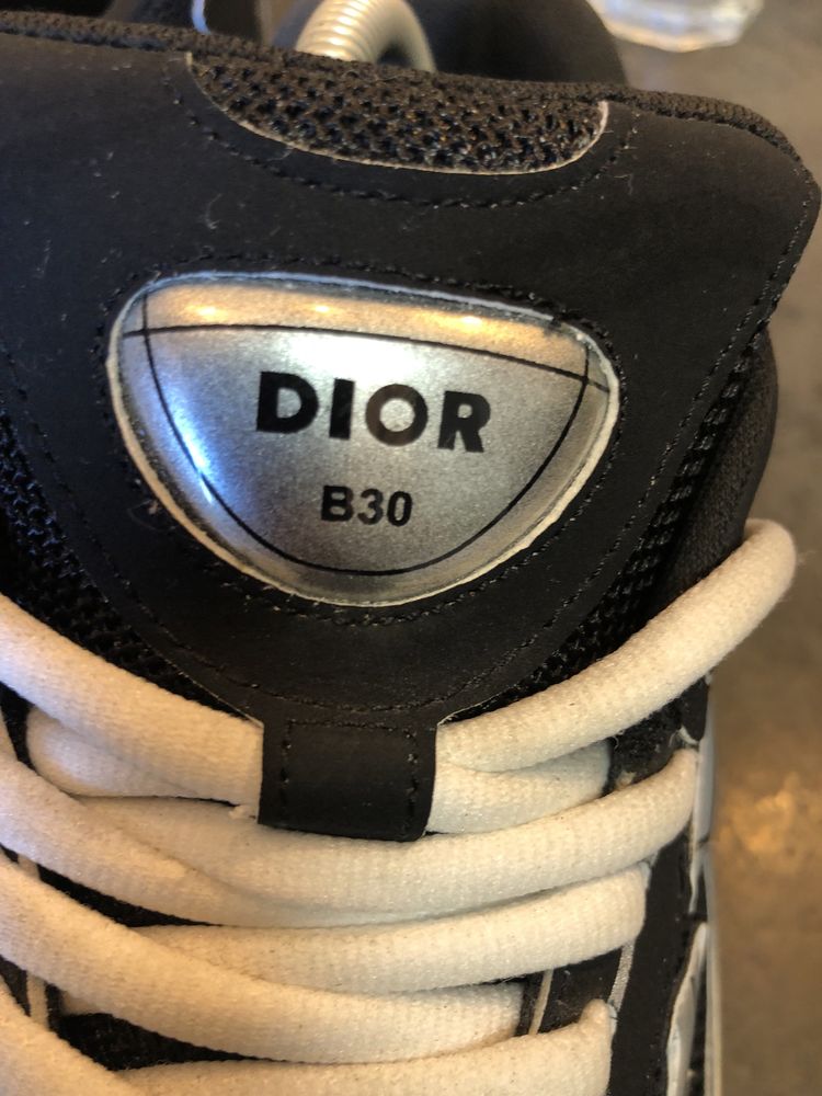 Dior B30 preto e branco