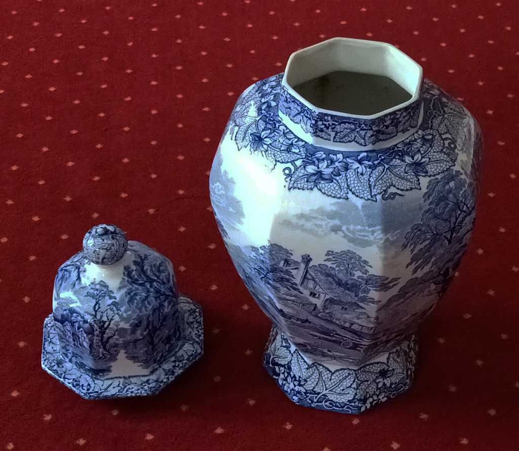 Porcelanowa waza - Mason's Patent Ironstone China z około 1813 roku