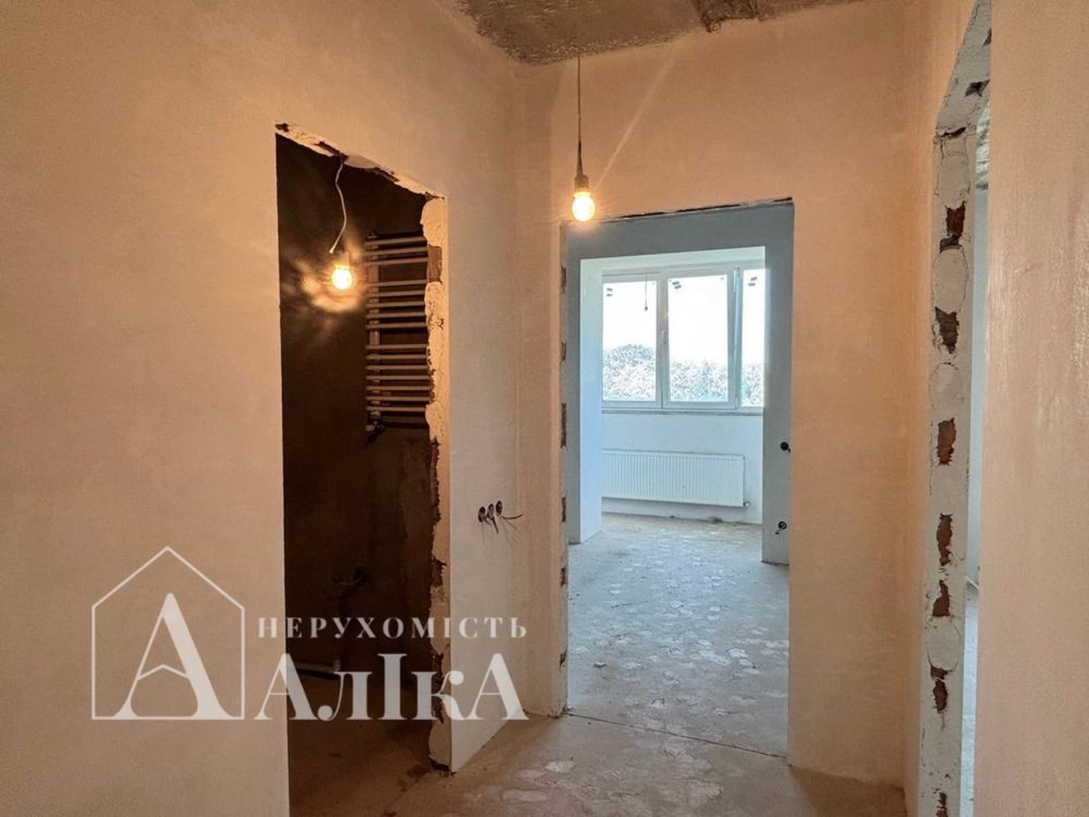 Продам простору 1-кімнатну квартиру в новобудові