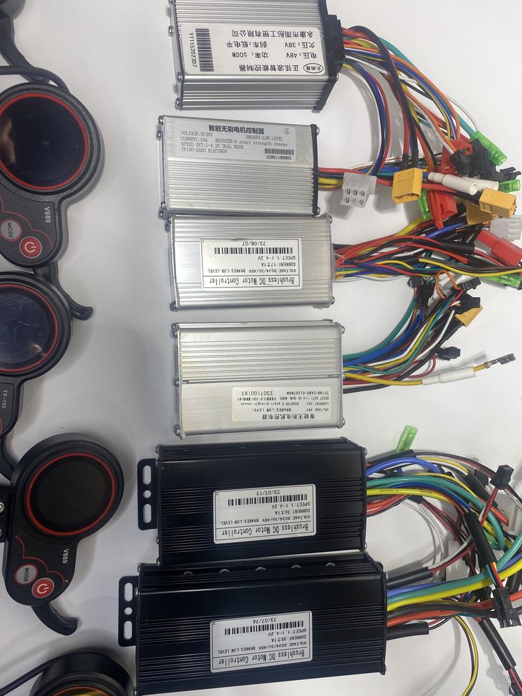 Комплект синусних контроллерів з дисплеем v889/tf100/mr100 350/1000w