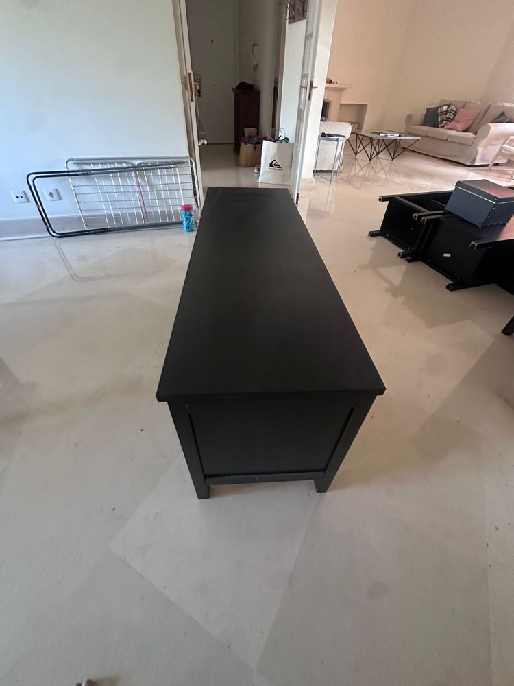 Movel TV ikea preto-castanho