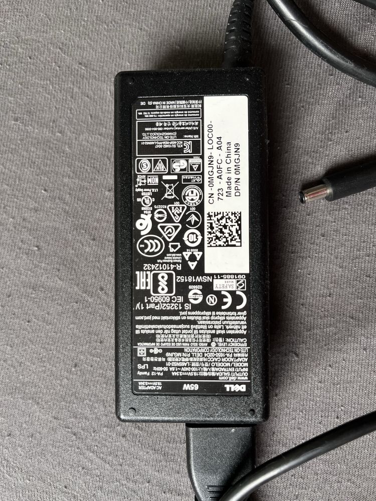 Laptop komputer Dell Inspiron 5567 intel corei3 plus ladowarka