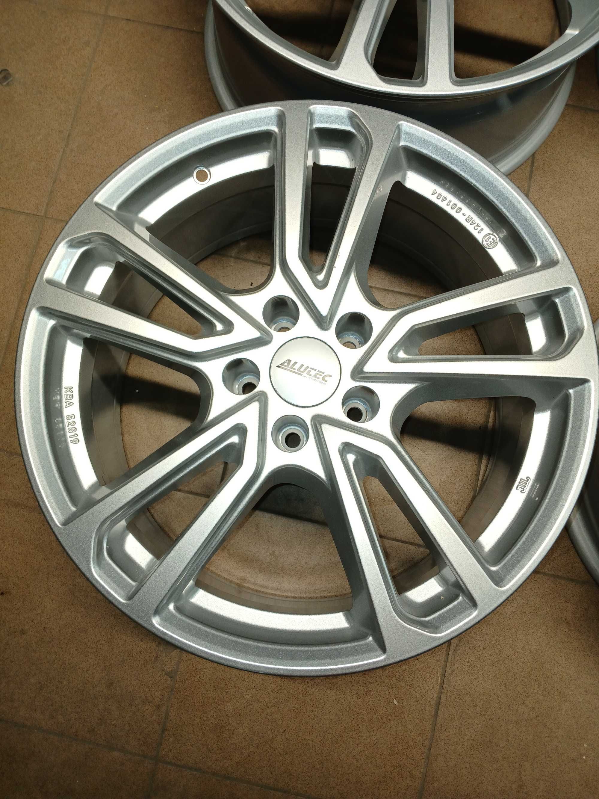 A1033. ALUTEC 8x 18 ET 26 rozstaw 5 x112