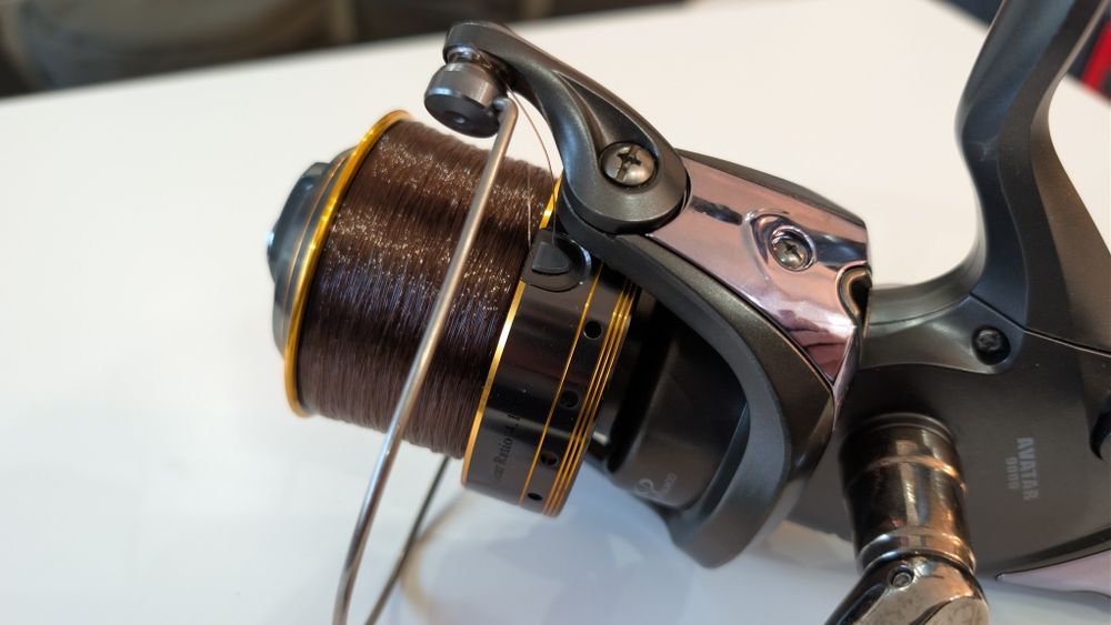 Kołowrotek Shark Avatar 9000