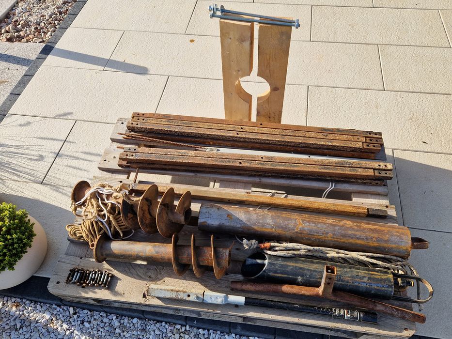 Wiertnica do studni plus dodatki Pilne