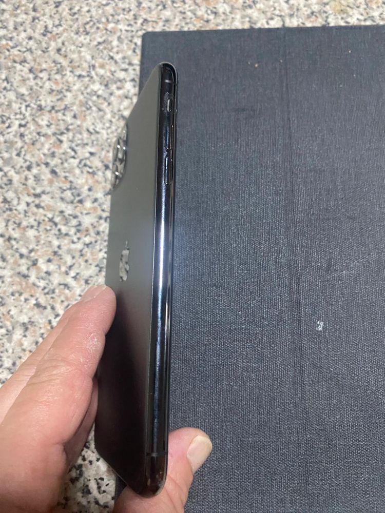Iphone 11 pro max 64 GB