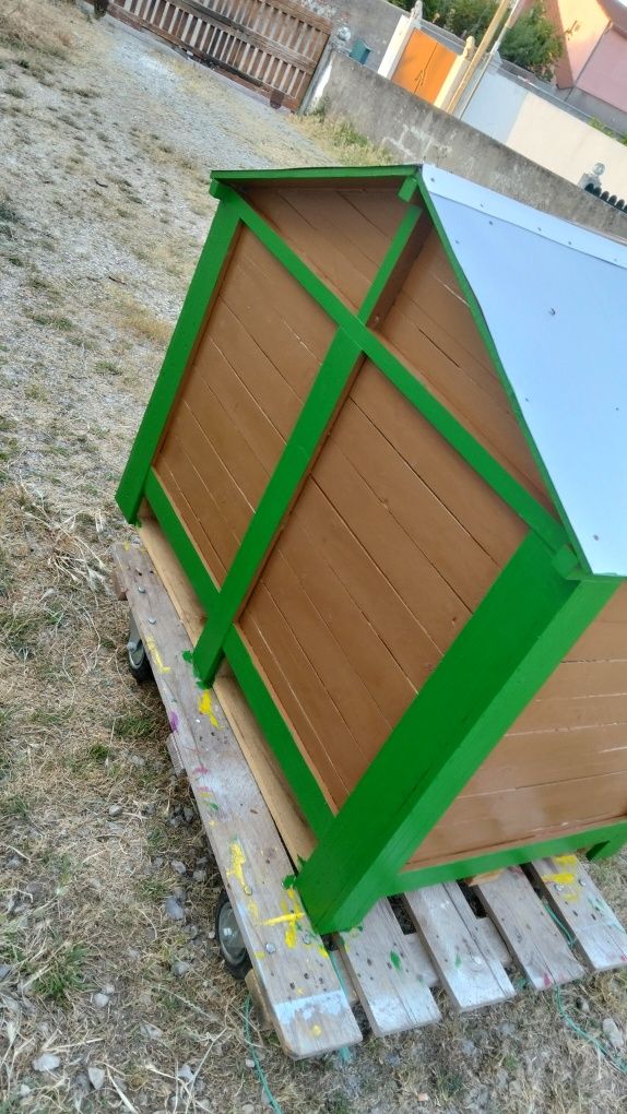 Casota para cão de porte grande
