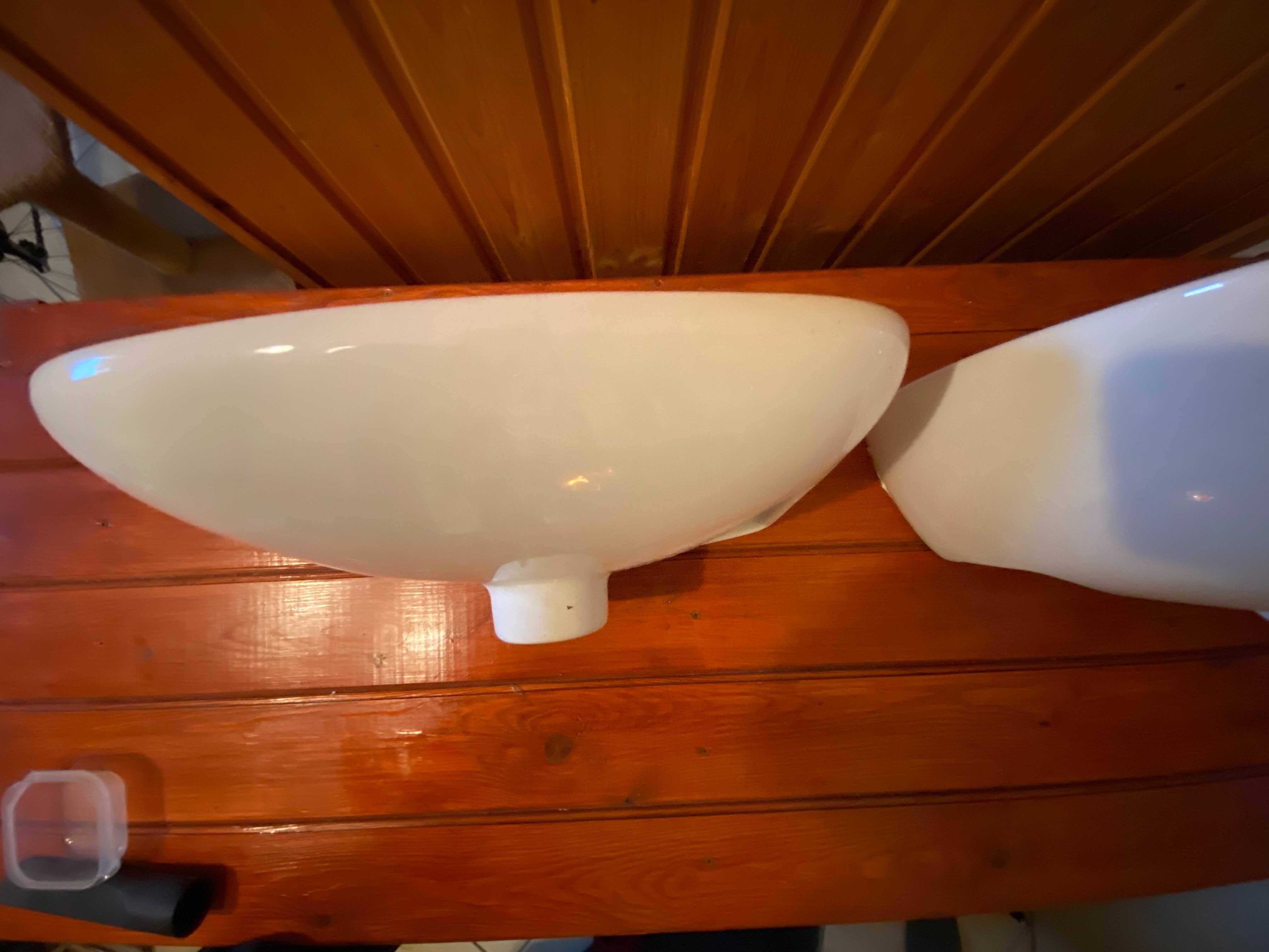 Umywalka łazienkowa, duża 50 cm Cersanit, biała porcelana