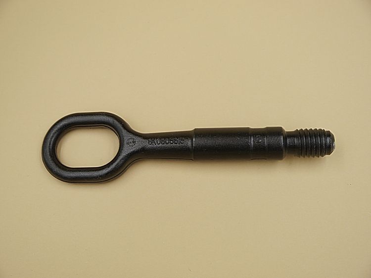 Буксировочный крюк VW Volkswagen Passat B6 B7 B8 CC Polo T5 Sharan