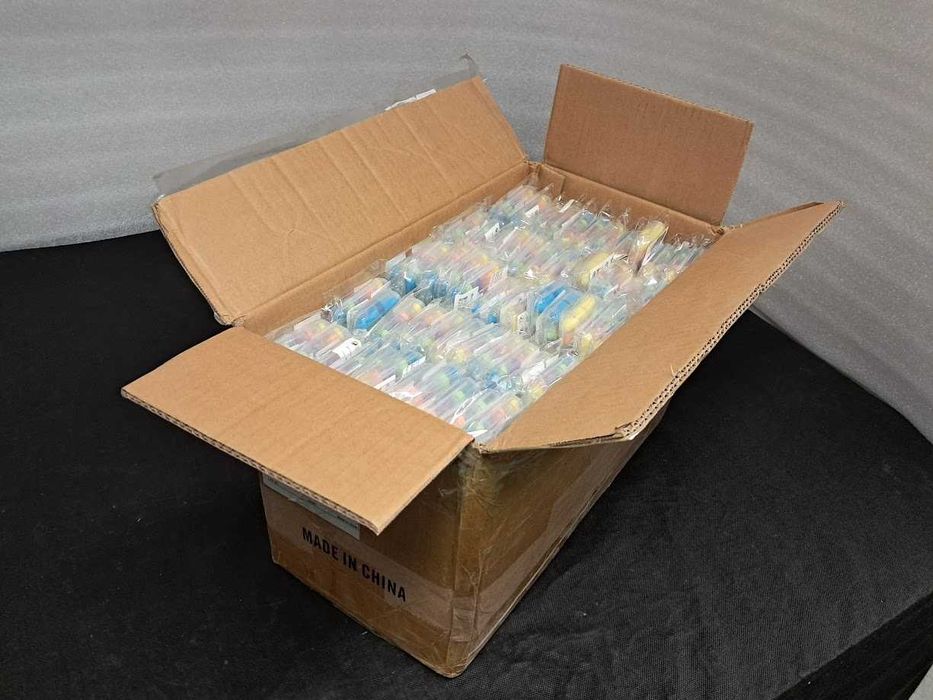 Zatyczki do uszu HURT 5 par zatyczek Razem 250 kompletów HURT