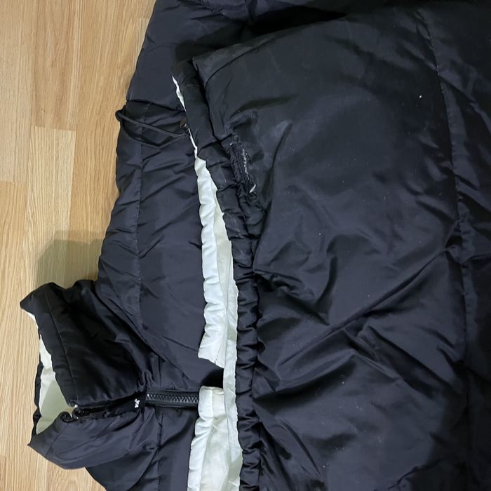 Пуховик Helly Hansen