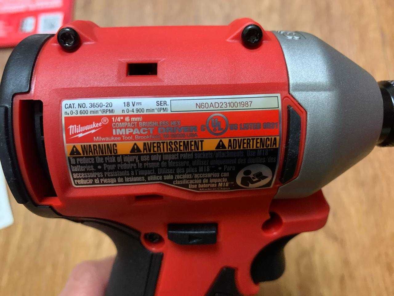 Бесщеточный імпульсний шуруповерт / гайковерт Milwaukee M18 3650-21P