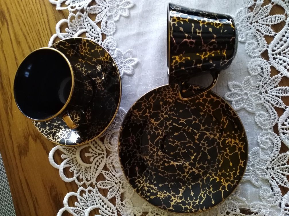 serwis kawowy IRA czarno złota porcelana