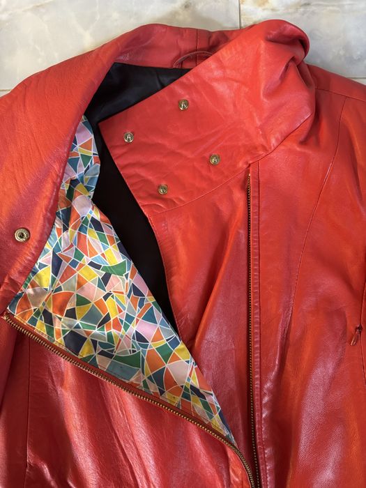 Шкіряний вкорочений жіночий жакет