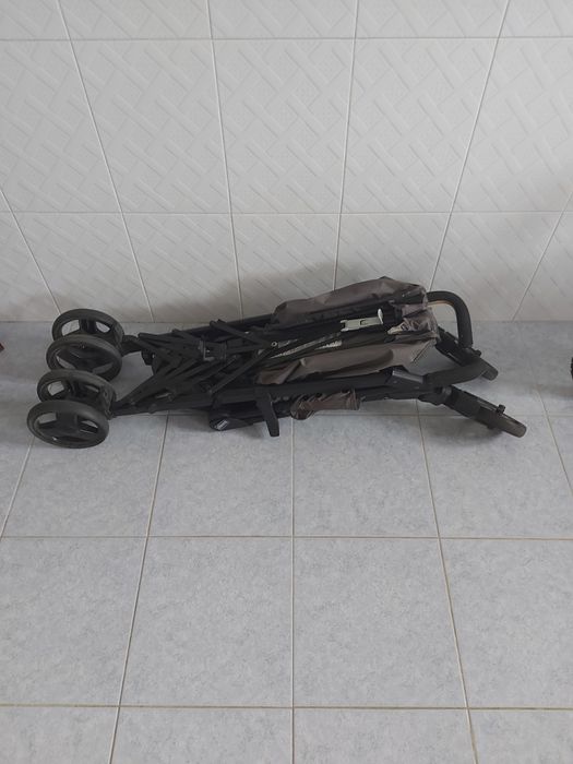 Carrinho de bebé Chico