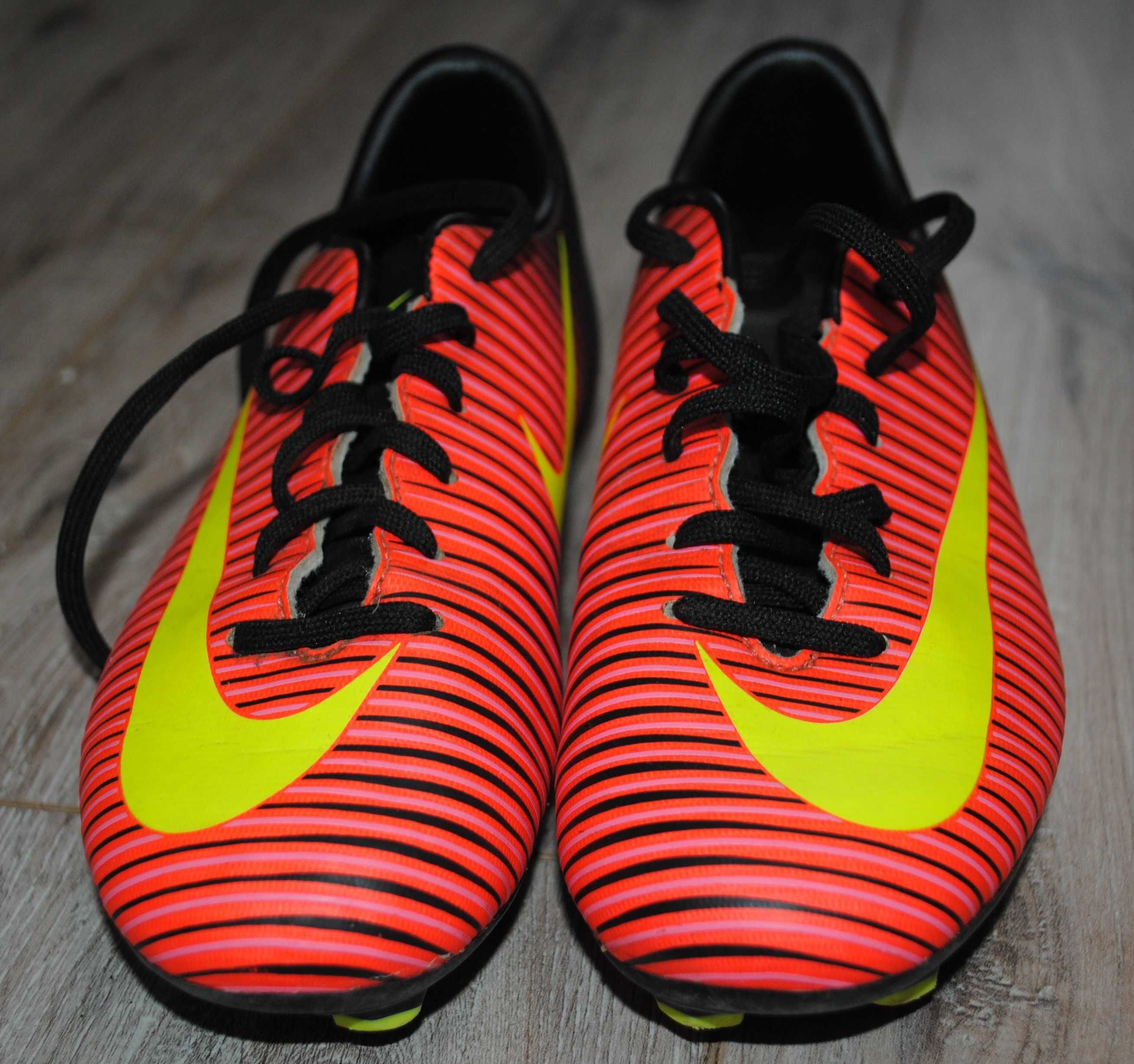 Бутси спортивні футбольні дитячі Nike JR Mercurial Vapor XI FG 870 33р