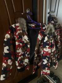 Куртка зимова з капішоном різнокольорова