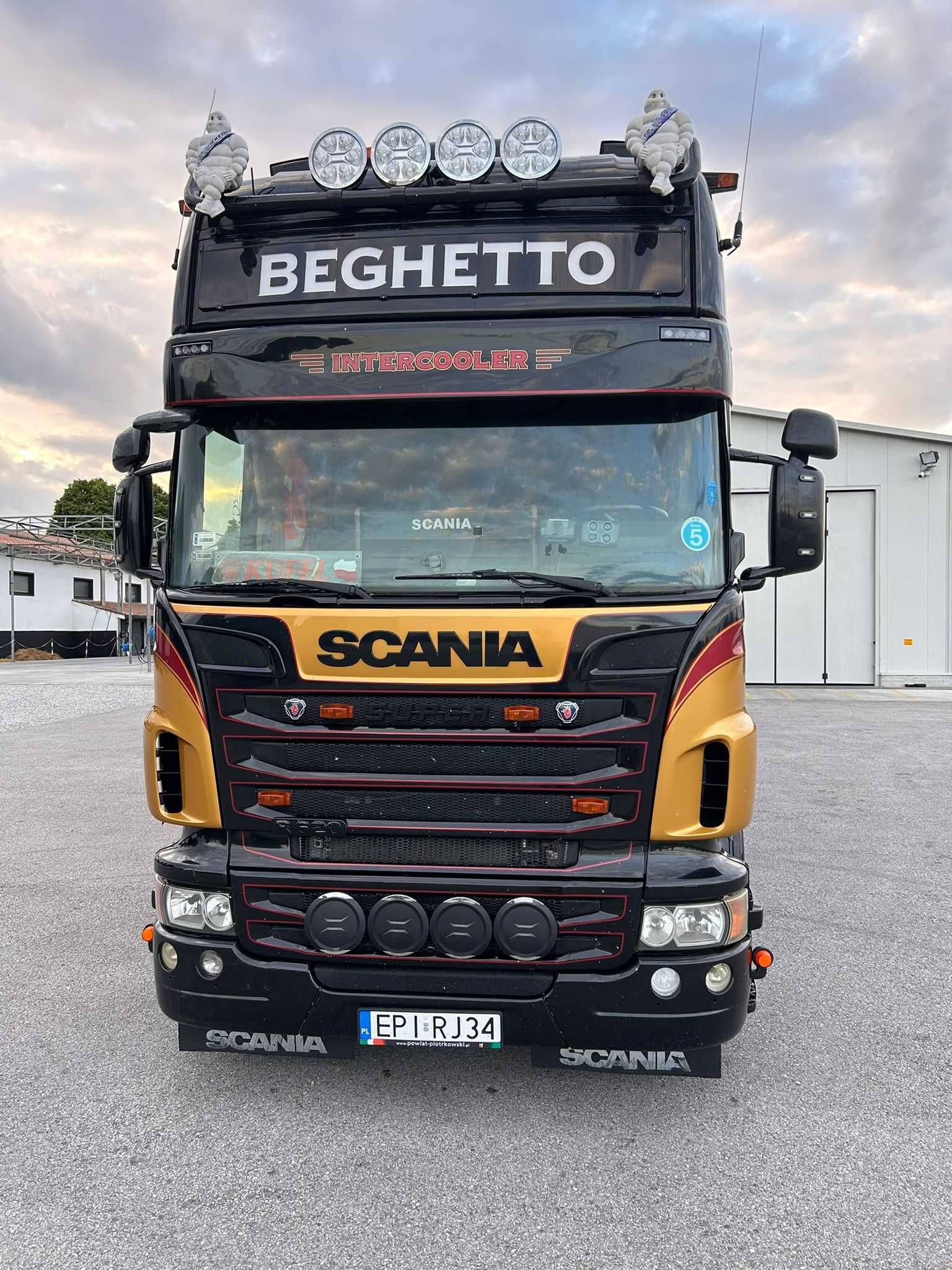 SCANIA R620 tandem z firanką