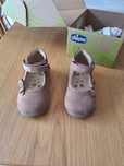 Sapatos de menina Chicco 23