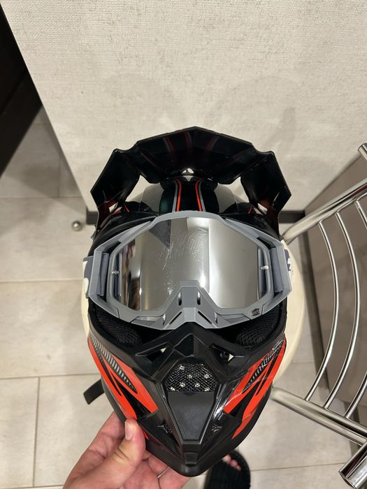 Продам шолом кросовий